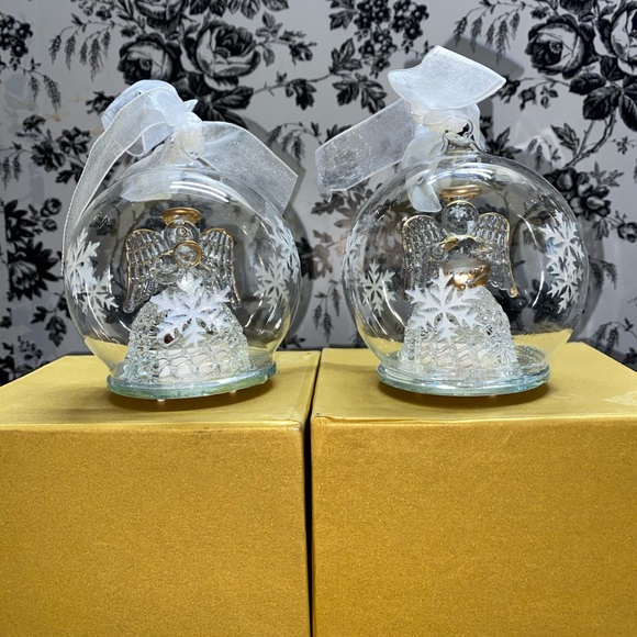 * Glass Angel Ornaments blown glass drummer trumpet player in clear globe 2 set - Picture 3 of 12